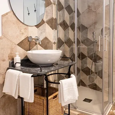 Manillahouse ゲストハウス 4*